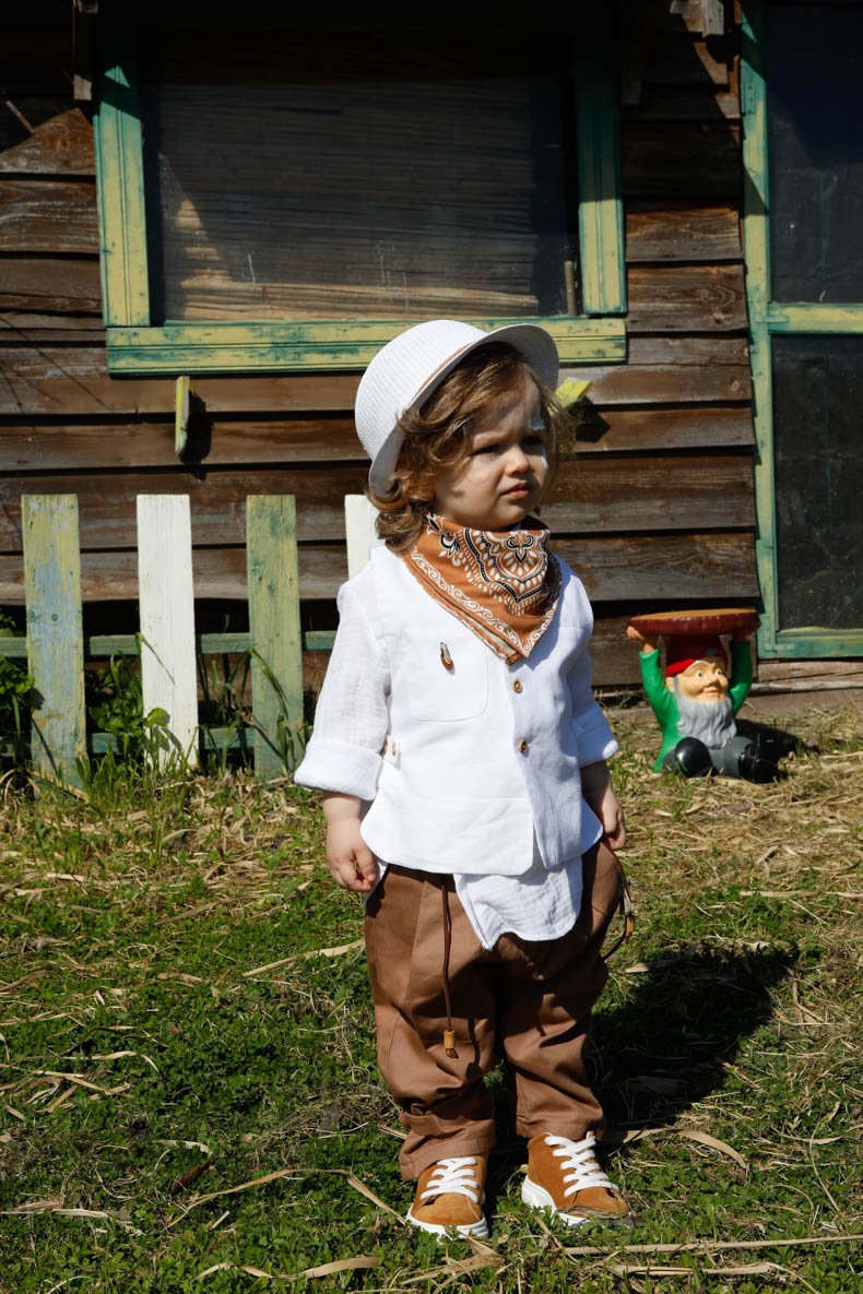 Αμπιγιέ σετ βάπτισης Bambolino, λευκό με ταμπά. Pantelis