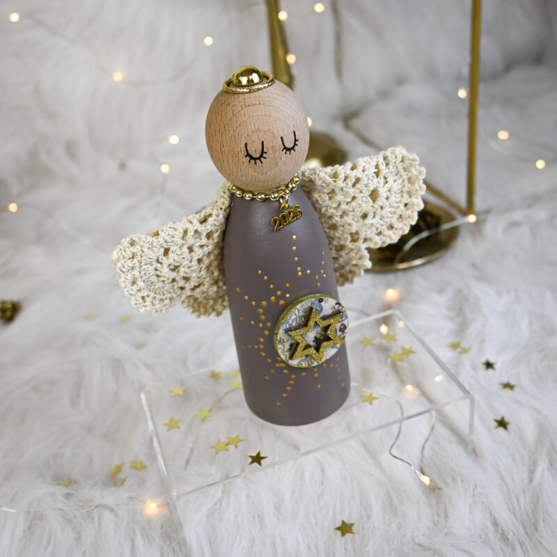 Αγγελάκι Ξύλινο B – Καφέ - Image 2