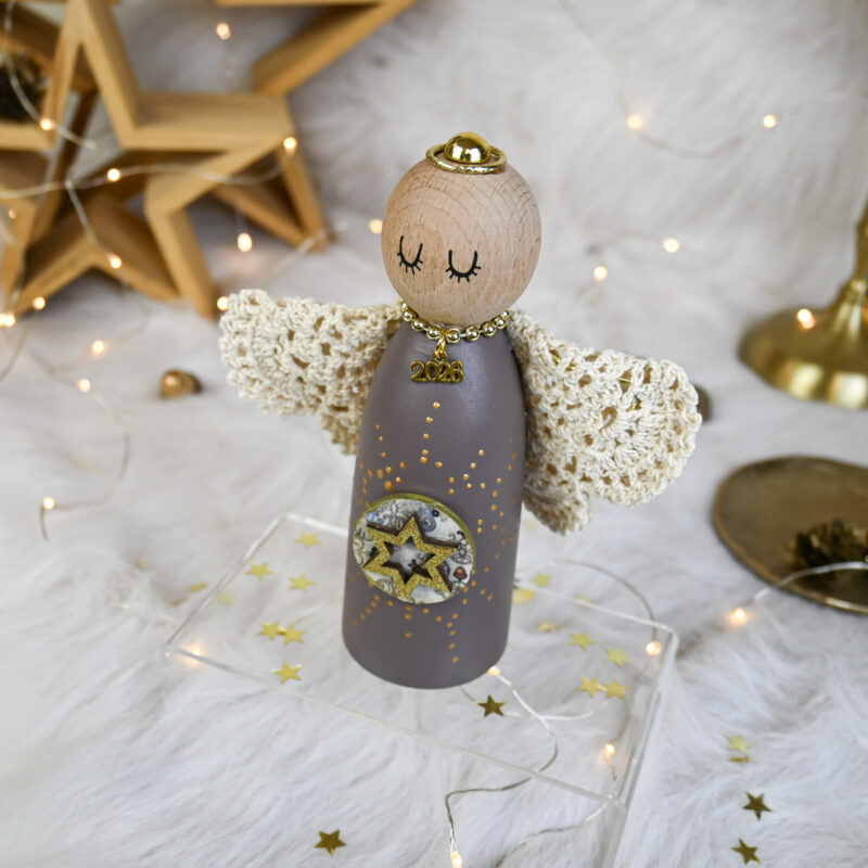 Αγγελάκι Ξύλινο B – Καφέ - Image 3