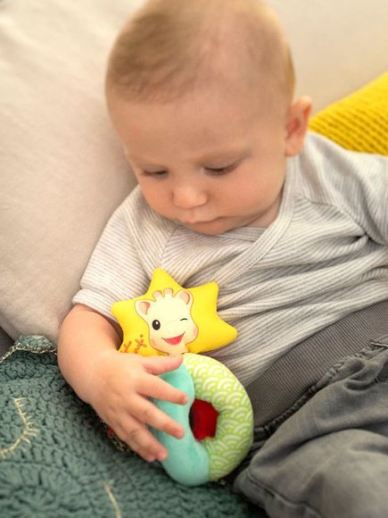 Βρεφική κουδουνίστρα με χάντρες Sophie η Καμηλοπάρδαλη - Image 3